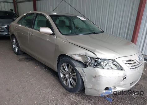 2008 Toyota Camry Le z USA, uszkodzony, nr VIN 4T1BE46K08U240210